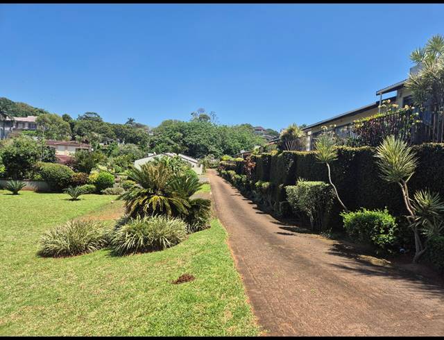 3 BEDROOM TOWNHOUSE FOR SALE IN MANABA BEACH